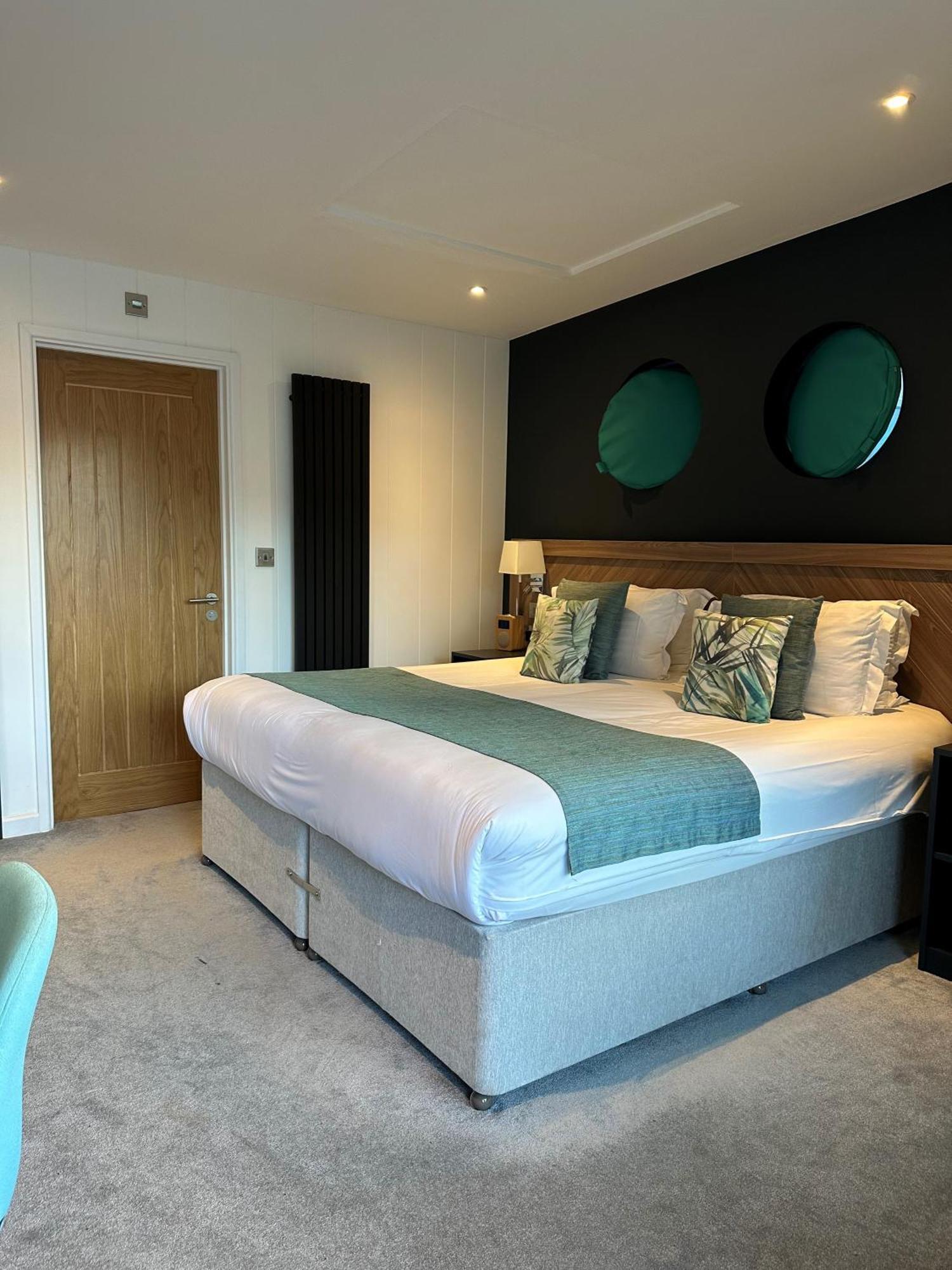 At Penarth Marina Hotel